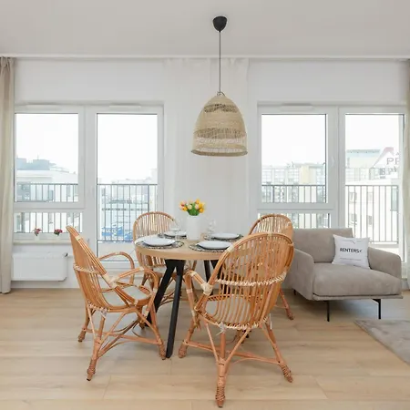 Optykow Spacious & Cosy With Parking By Renters * Warsaw