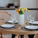 Optykow Spacious & Cosy With Parking By Renters *