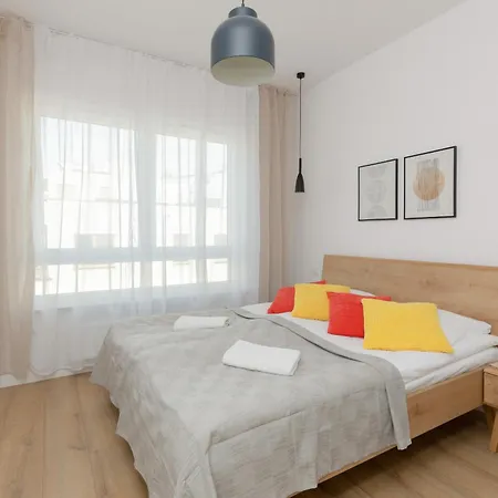 Optykow Spacious & Cosy With Parking By Renters Warszawa